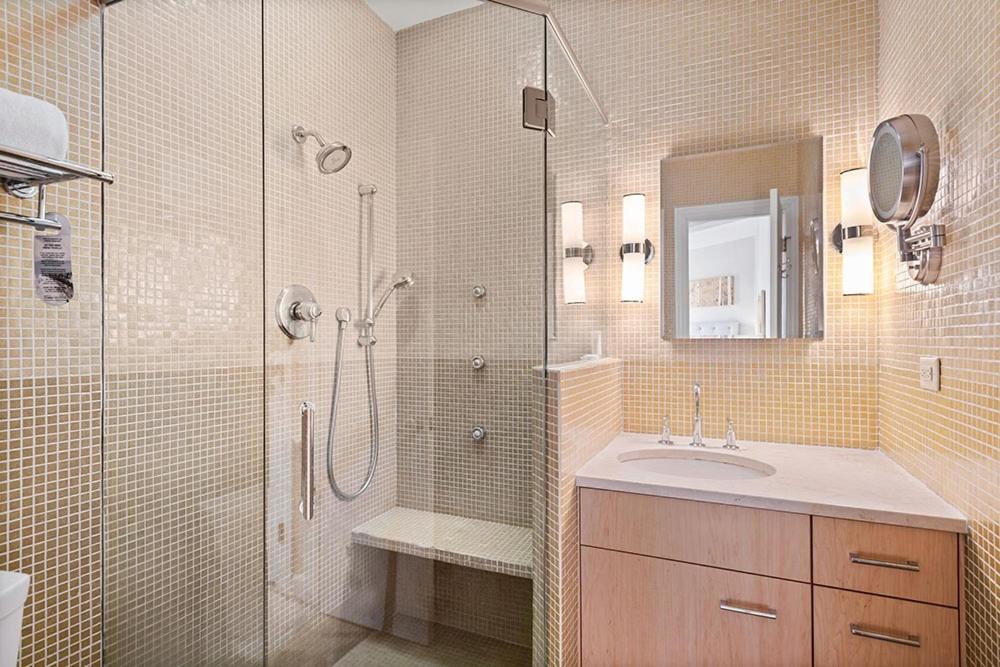 Independence Square 304, Stylish Hotel Room With Downtown Views & Great Location Aspen Zewnętrze zdjęcie